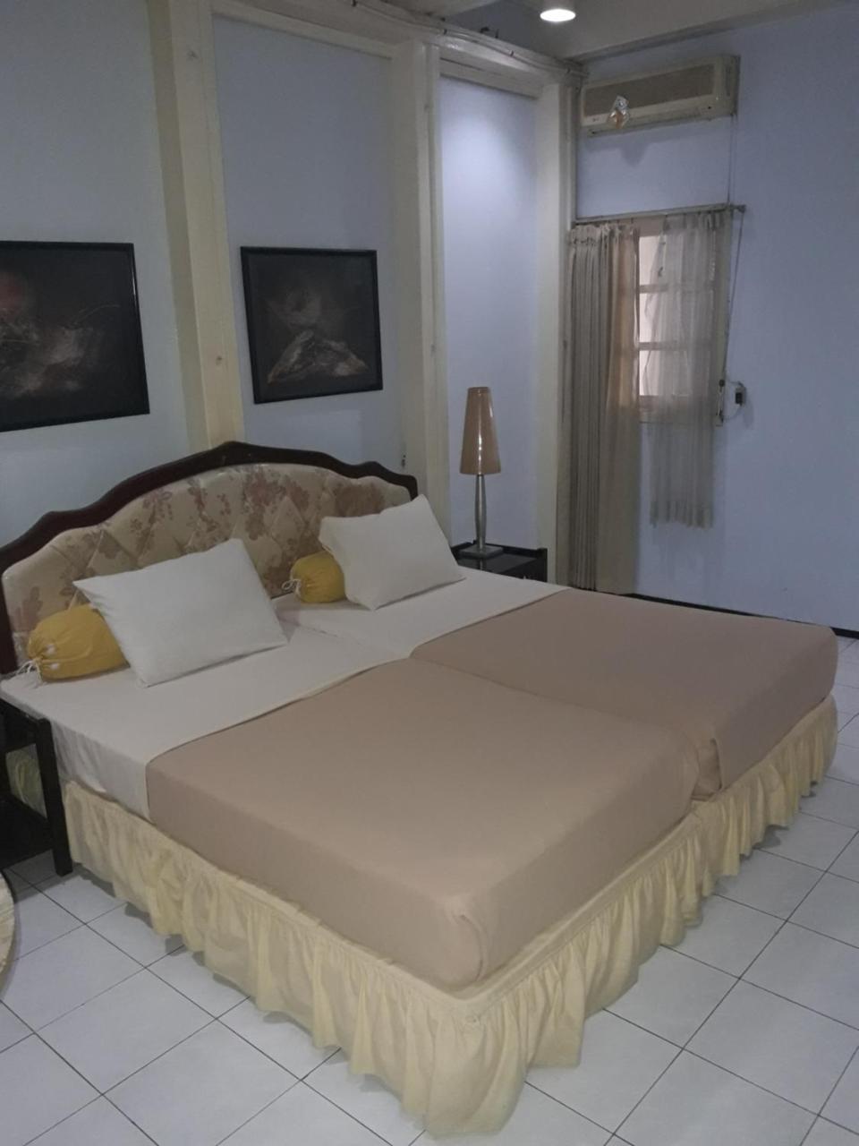 Hotel Menara Malang Exteriér fotografie
